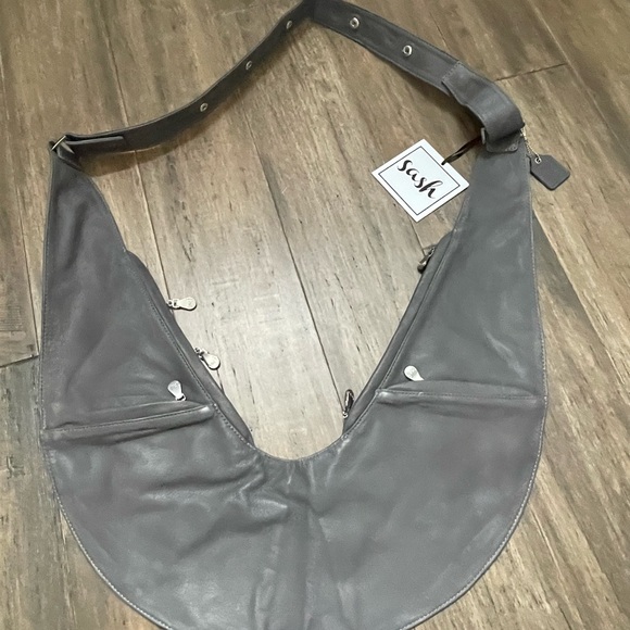 The Sash Bag Carbon Grey Classic+ Leather Crossbody Sling Bag - Picture 9 of 10